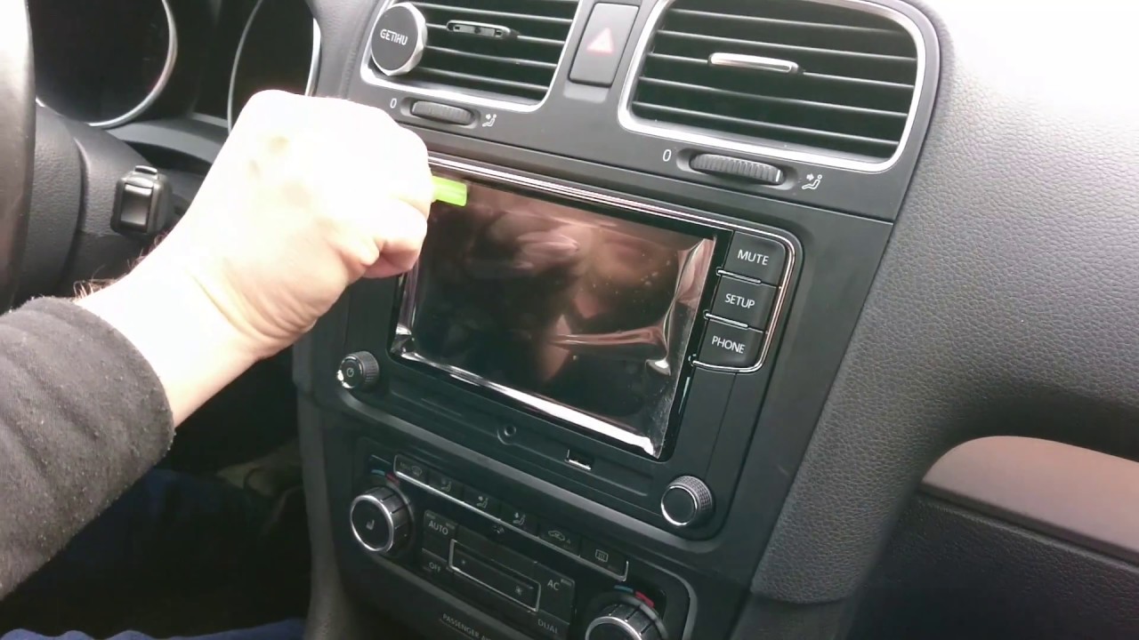 How to install RCD330G Plus to VW Golf 6