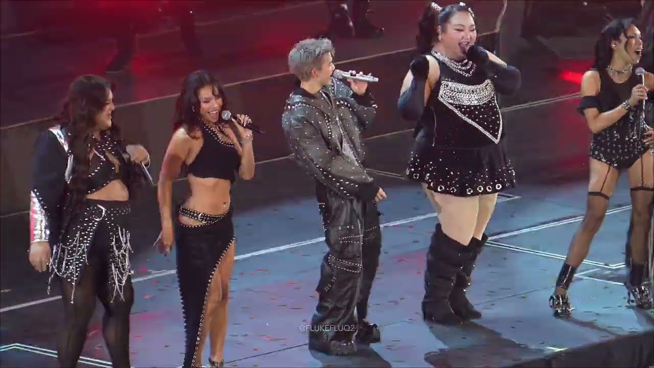 250830 Fourth Nattawat - สกัดดาวยั่ว (with Hiwwhee) | #GFAWAKEConcertD1