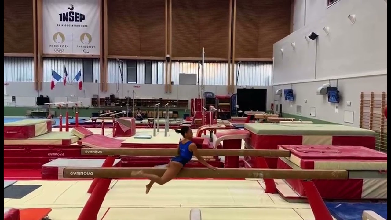 Celia Serber (FRA) - Beam - Christmas Cup online 2024