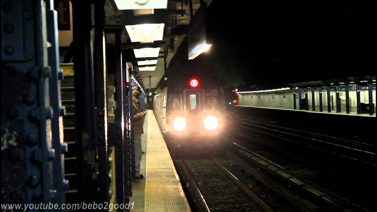 BMT Subway: R160 (Q) Express / Local and NIS R68 Franklin (S)huttle at Cortelyou Rd.&lrm; @ Night