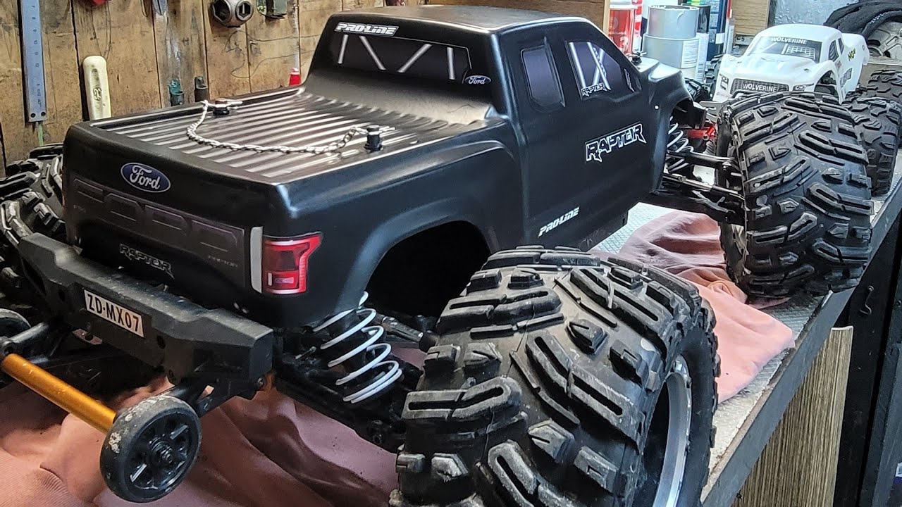 ставим неубиваечку от zd racing mx 07 8s на неё же и запускаем ракету на 8s!!!