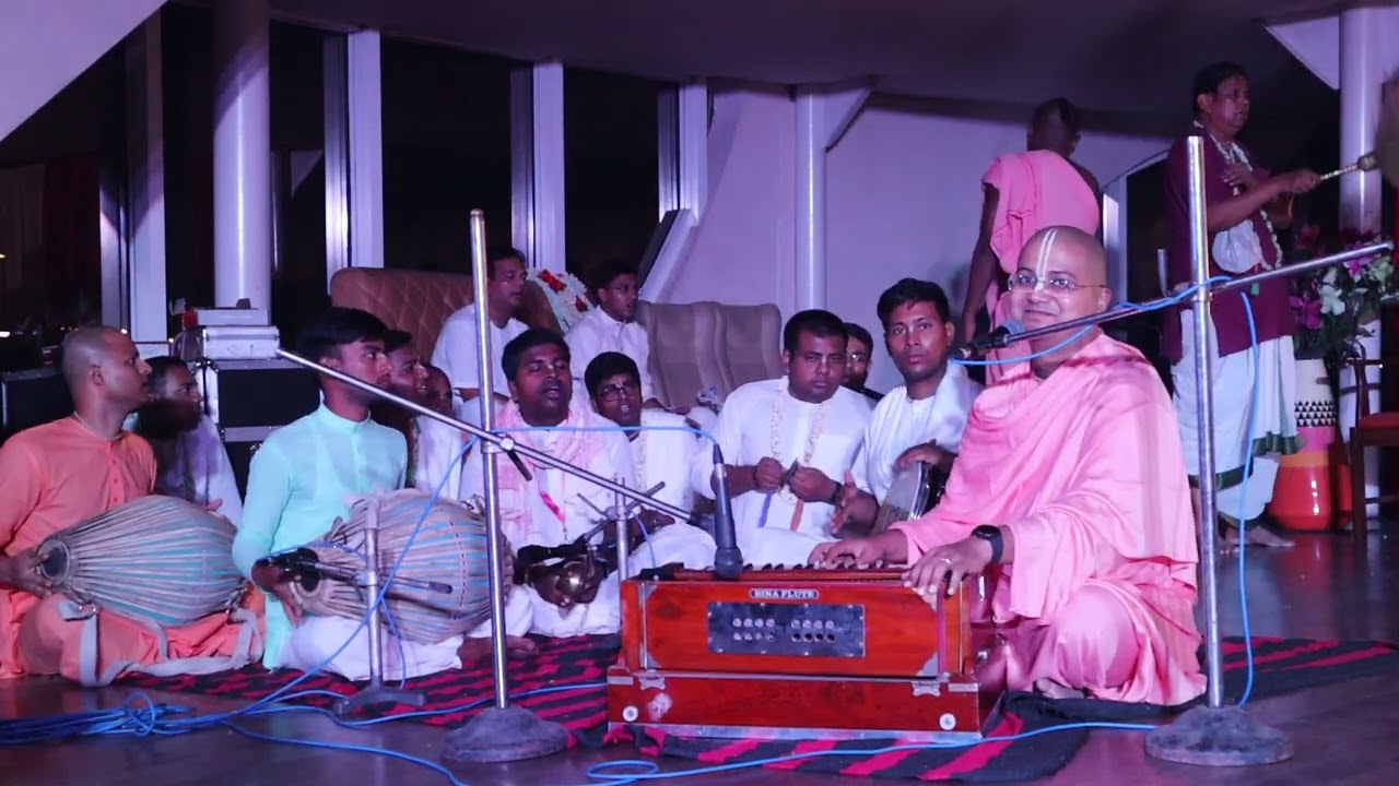Iskcon Kolkata Boat Festival - Heart Teaching Kirtan by HG Ananga Mohan Prabhu