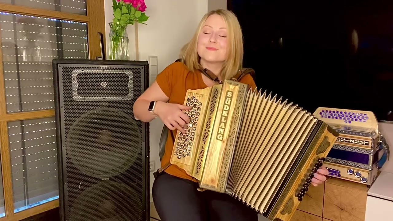 In der Bergen - Na Roblek ( Avsenik) - Katja Kaučič