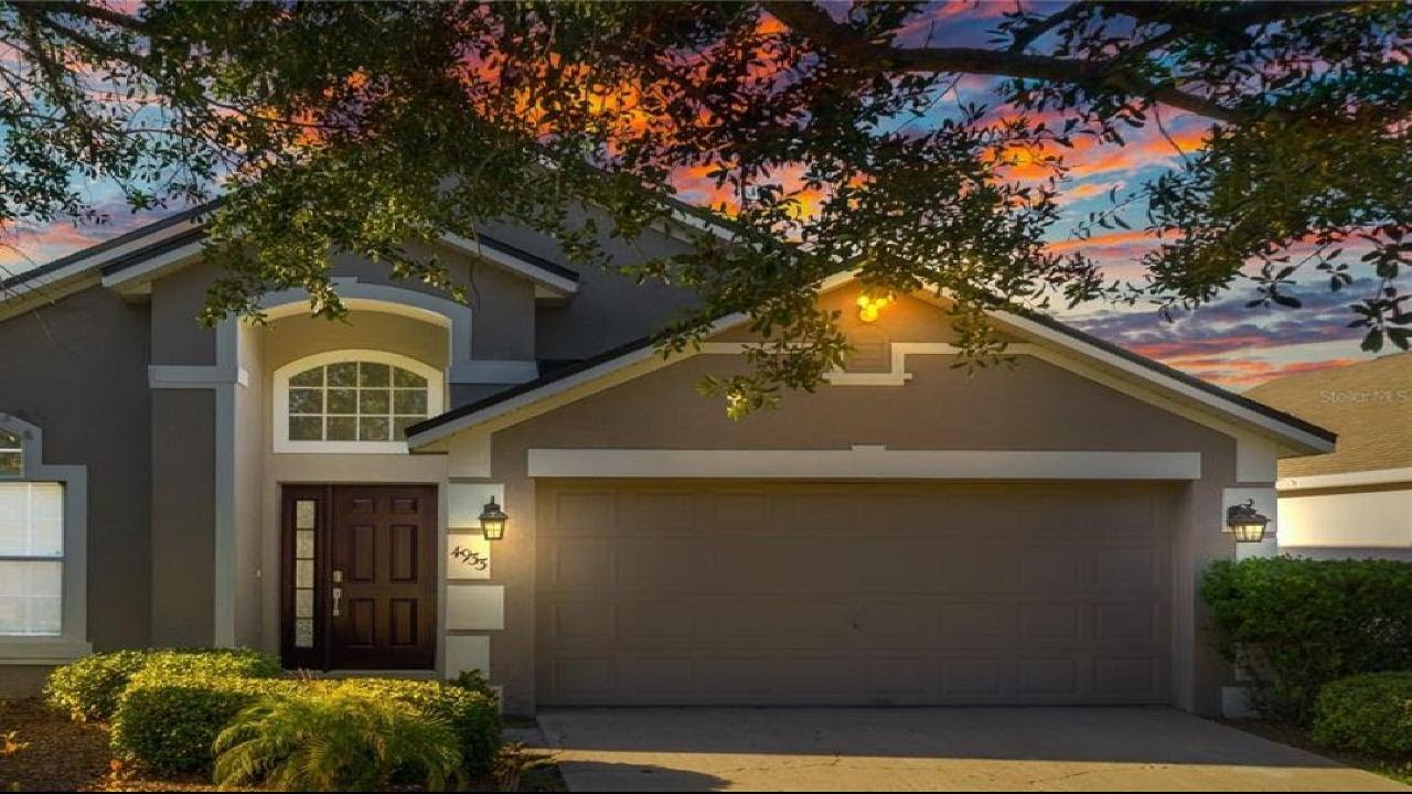 4933 CASA VISTA DRIVE, ORLANDO, FL Presented by Jazbyl Rosa.