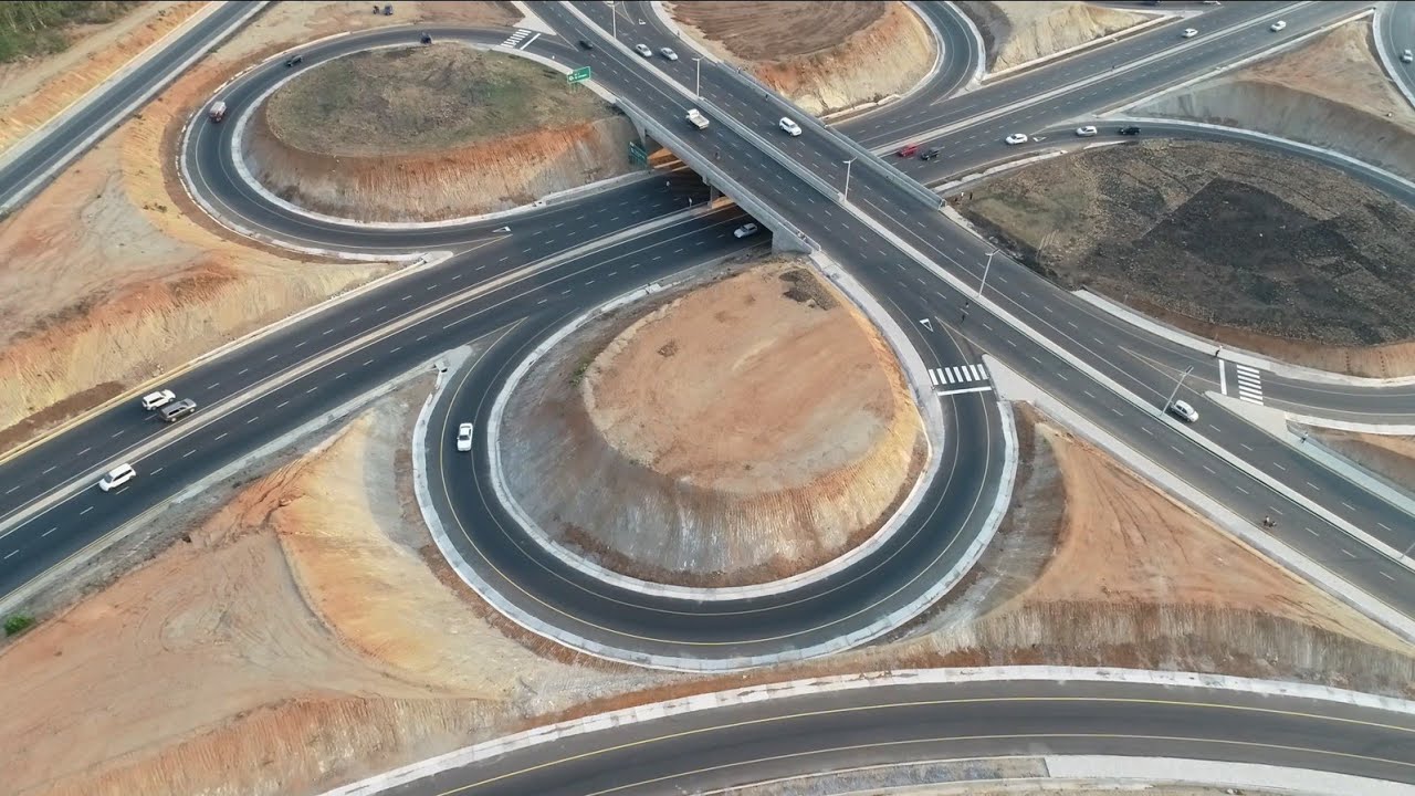 Kayendedwe ka Pamphambano yapa Area 18 (Area 18 Interchange)