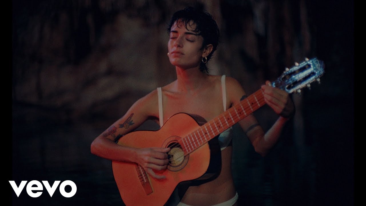 Zoe Gotusso - María (Official Video)