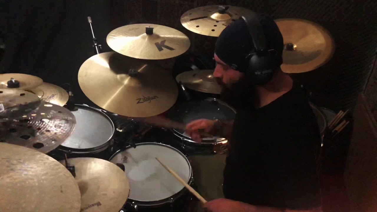 Dimentichiamoci Questa Città, Drum Interpretation.