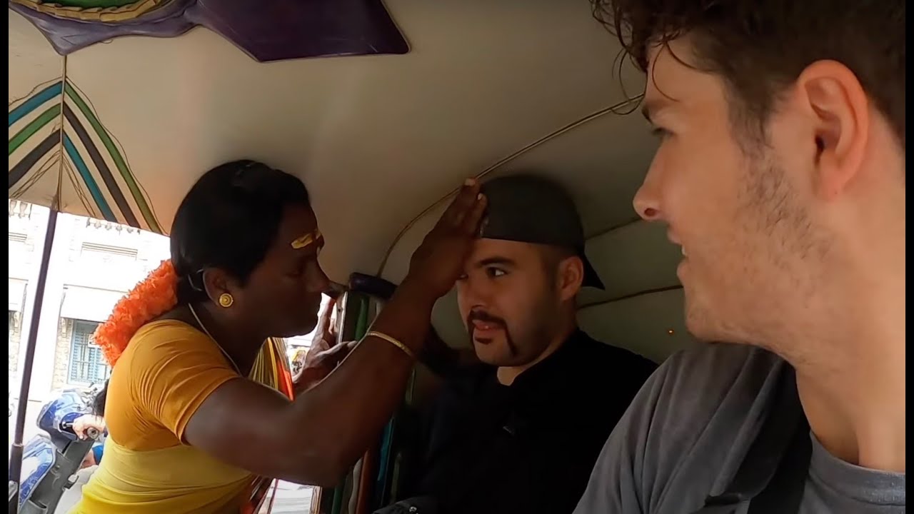Encounter with Indian Hijra's in Bengaluru 🇮🇳