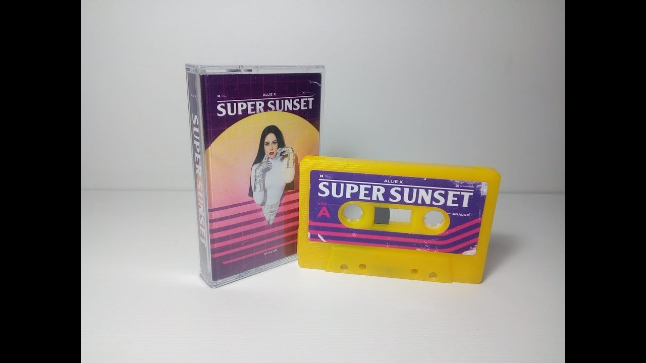 Allie X - Super Sunset Analog Cassette (Unboxing)