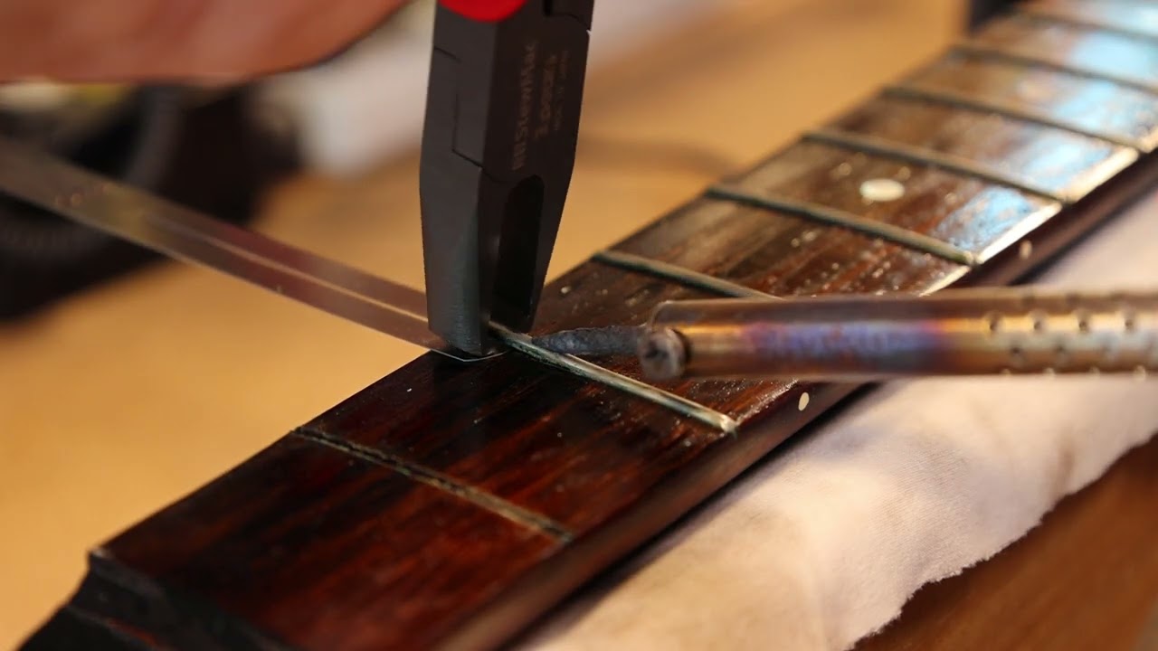 Pulling out a fret on Gibson L-00
