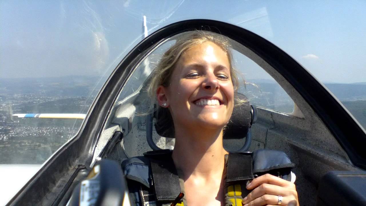 DSKM 2012 Kunstflugpassagiere im MDM1 Fox D-9555