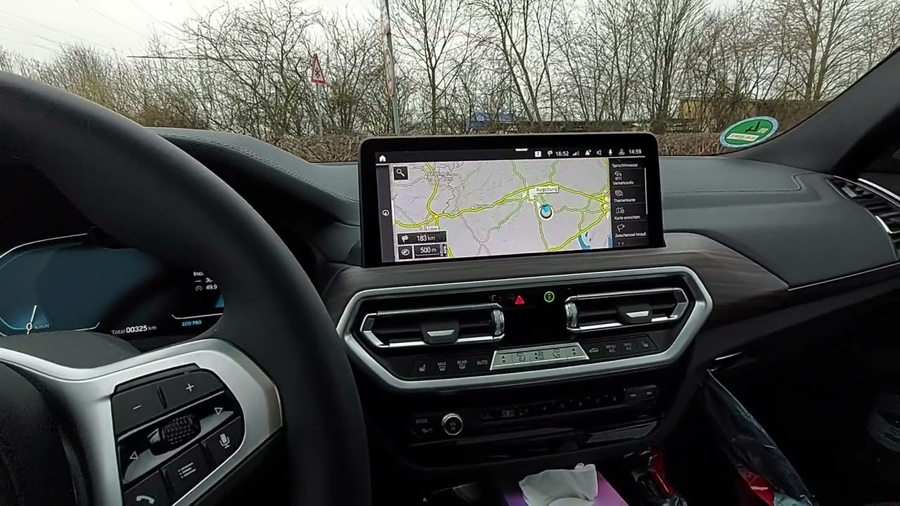 Получил новый BMW iX3 2024го года.