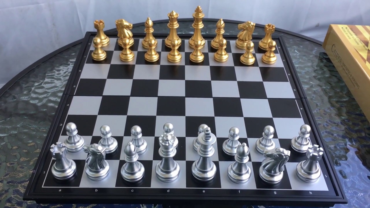 Folding Magnetic Chess Set
