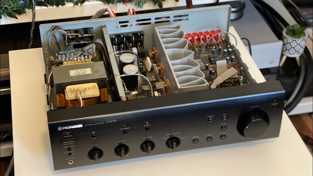 Pioneer A-504R — взгляд изнутри