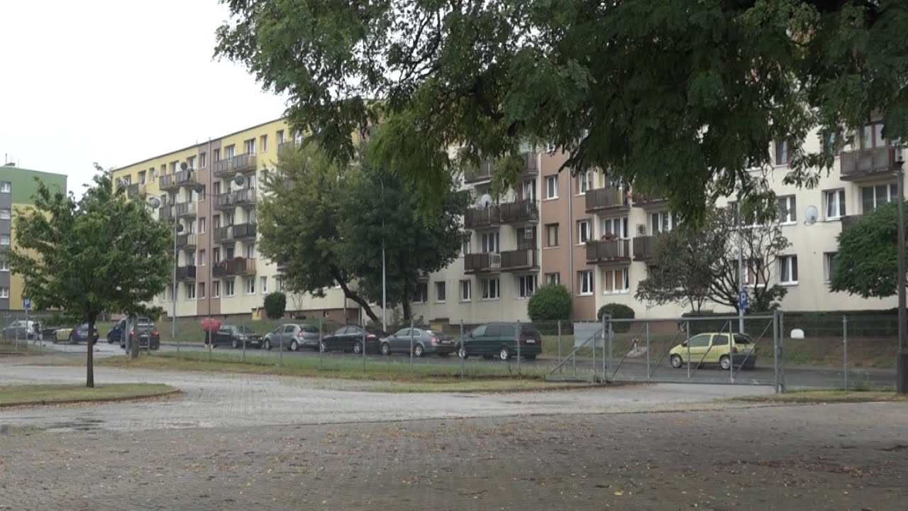 GŁOG&Oacute;W. Prokurator oskarżył ojca dziecka, kt&oacute;re wypadło z okna