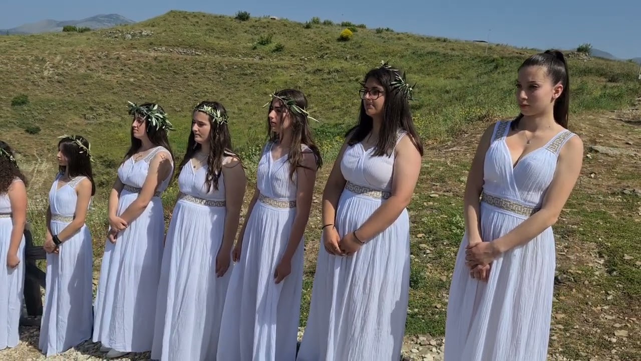 LINA MENDONI GREEK MINISTER OF CULTURE VISIT ARKEOLOGICAL PARK FOINIKE