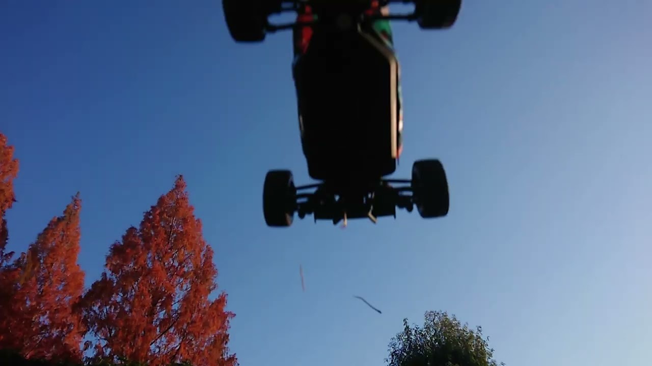 HBX18856Ratchet改のジャンプを下から・・・HBX18856Ratchet Kai jump from below...