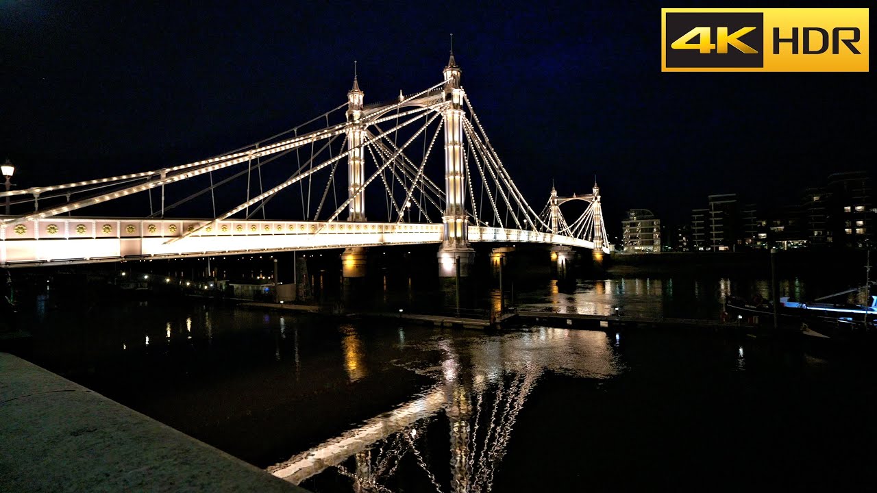 Relaxing London Walk🎆Views of Albert Bridge🎆 ASMR Night walk in Battersea Park [4K HDR]