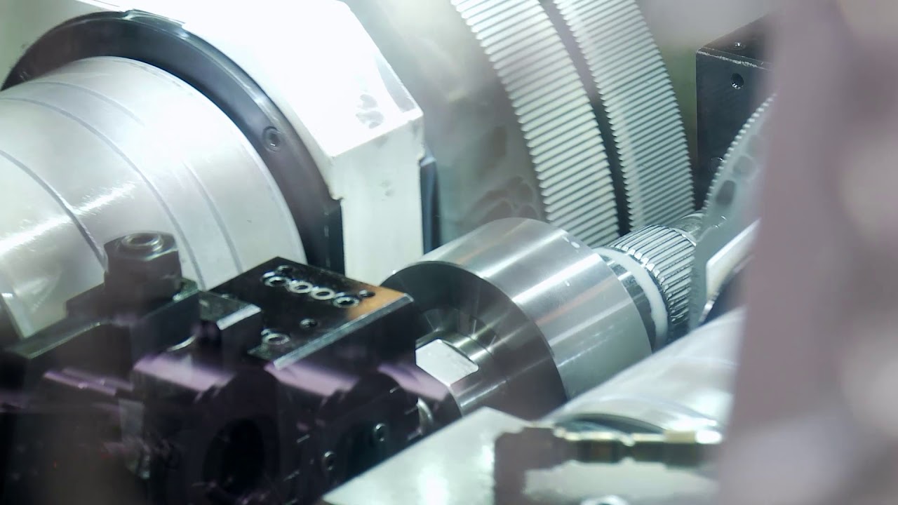 Schmiedetechnik Plettenberg - Fertigung Allrad-Getriebewellen