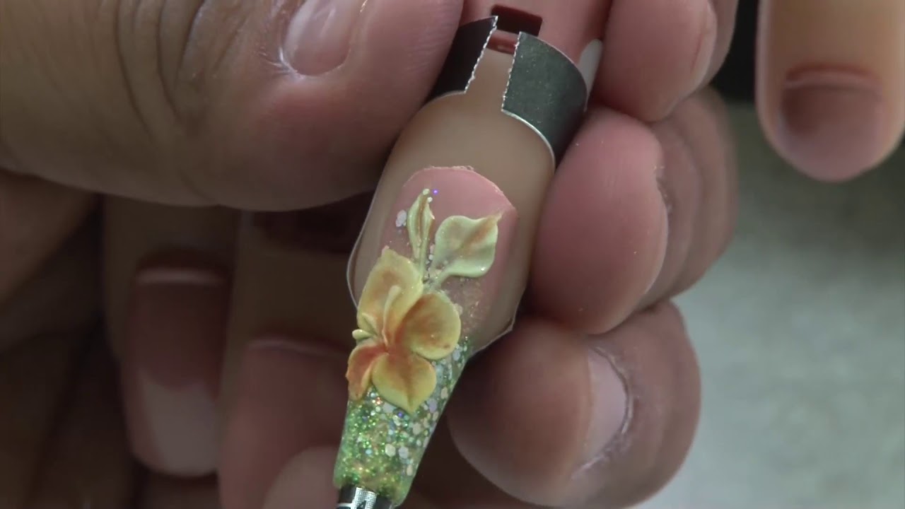 Diseño Nature Acrylic de Daniel Zárate by Organic® Nails