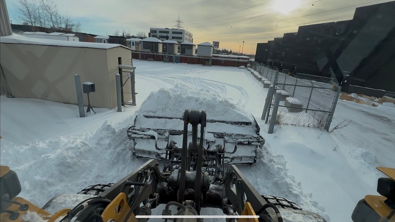 ** Snow Plowing / Commercial Outlets / Sunny Day ☀️ ** VOLVO L70H W/ JROD-Z Blade 10'-22'