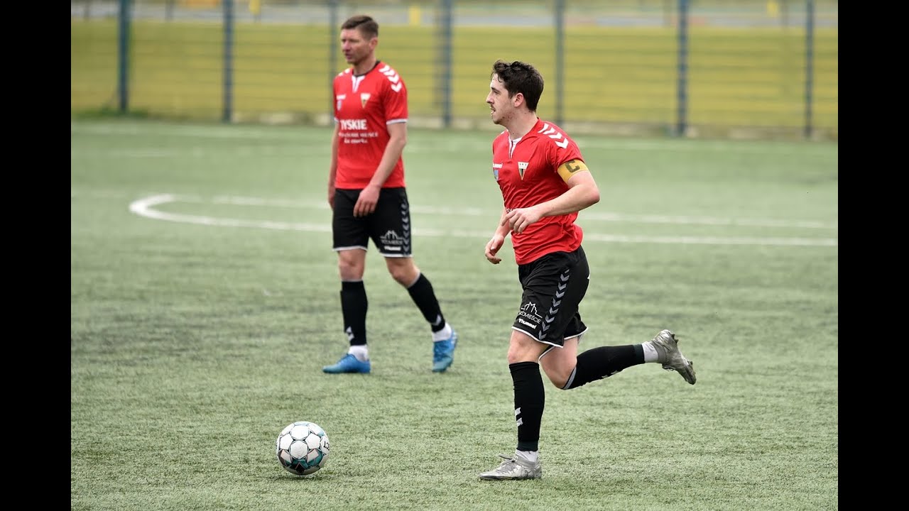 Stara gwardia, legendarna bomba i pilny uczeń. Kulisy meczu GKS II Tychy – Decor Bełk 3:0