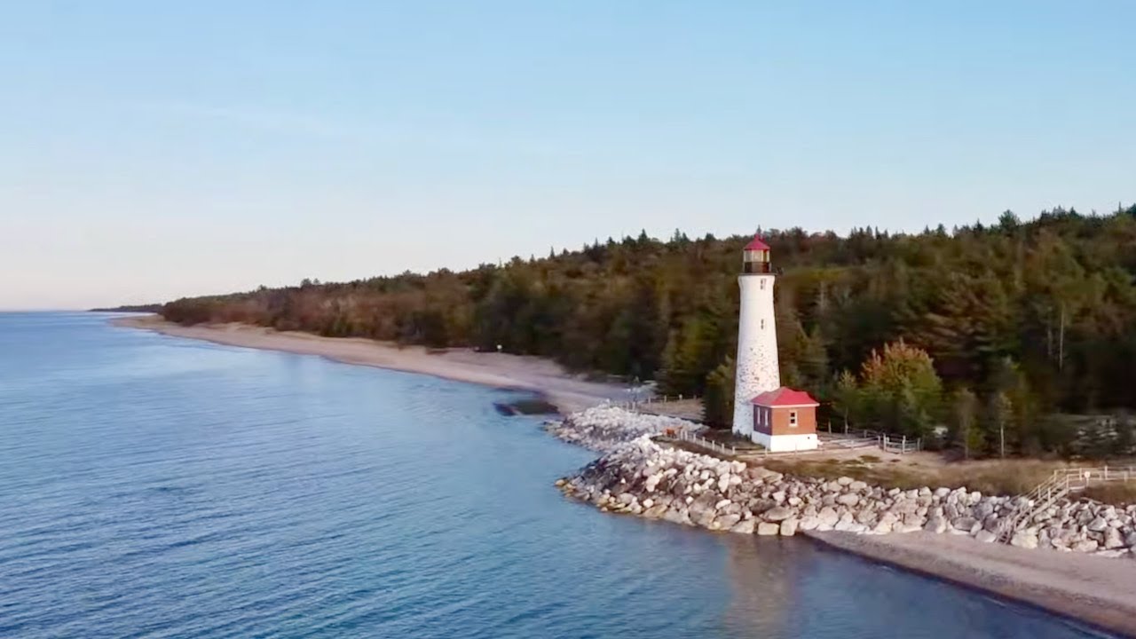 Lots of Fun Rocks at Crisp Point Lighthouse