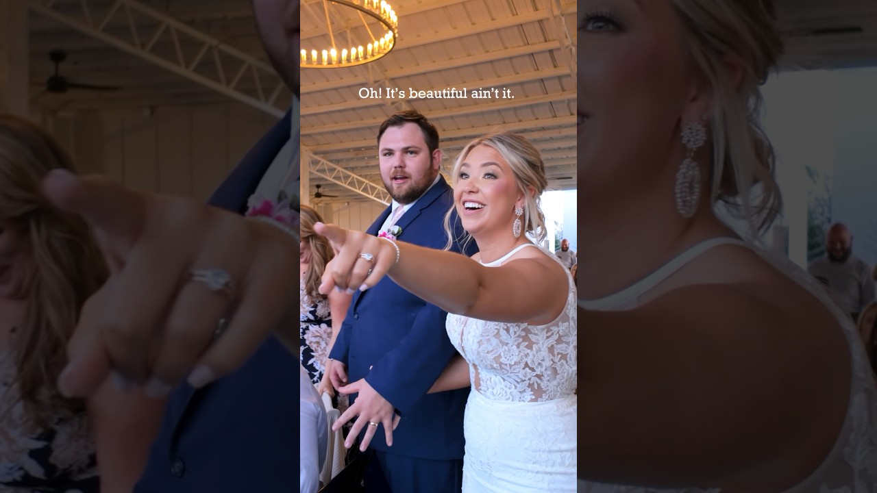 Urmărește cum se luminează acest cuplu &icirc;n timp ce &icirc;și zăresc pictura live la nuntă! 🥰 #LiveWeddingPainter