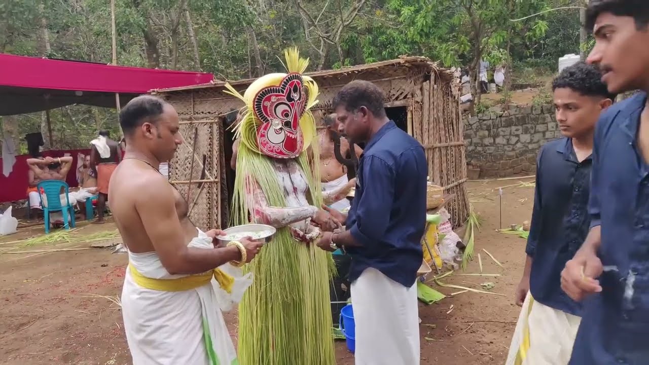 Gulikan Theyyam - Karakkeel Tharavadu, Mottakkunnu, Kannur