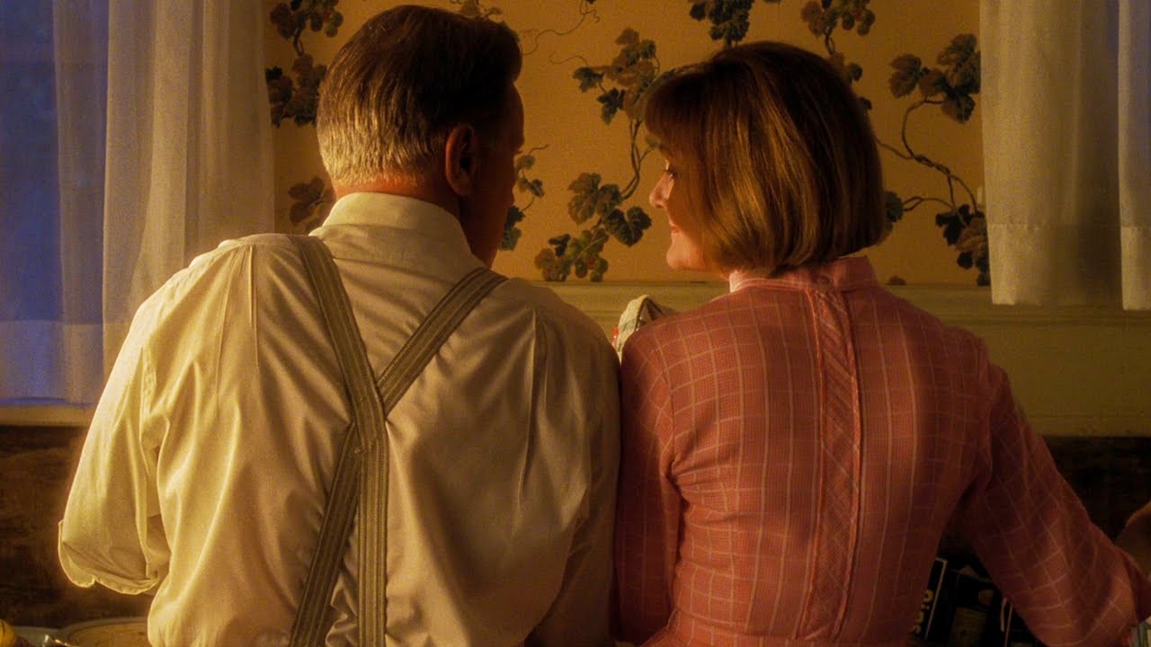 Old Couple Singing - Catch Me If You Can (1080p)