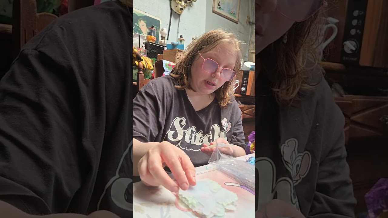 Marjolaine commence une nouvelle série de Diamond Painting pour Pâques 