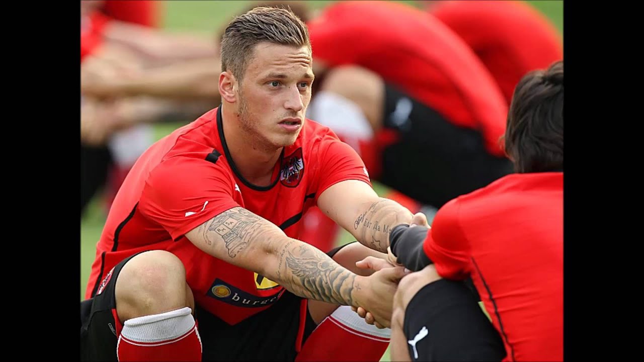 &Ouml;sterreichischer Fussball Kommentator rastet aus (Arnautovic Fehlschuss) - vs. Deutschland [HD]