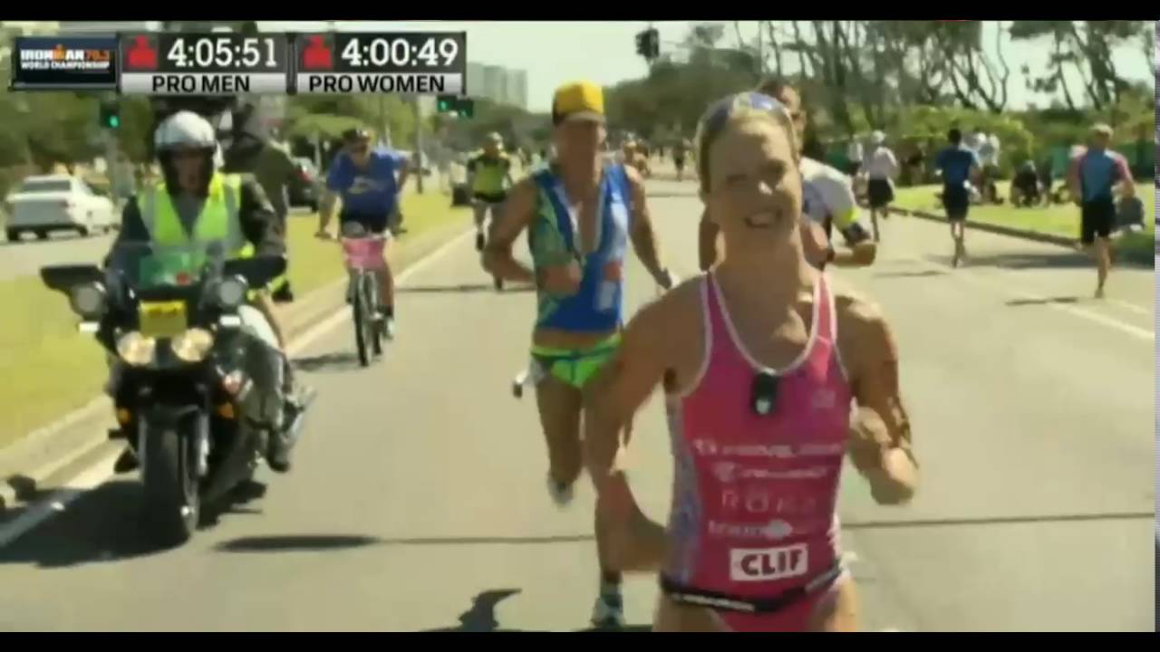 Holly Lawrence tearing through the AG men at IM70.3WC