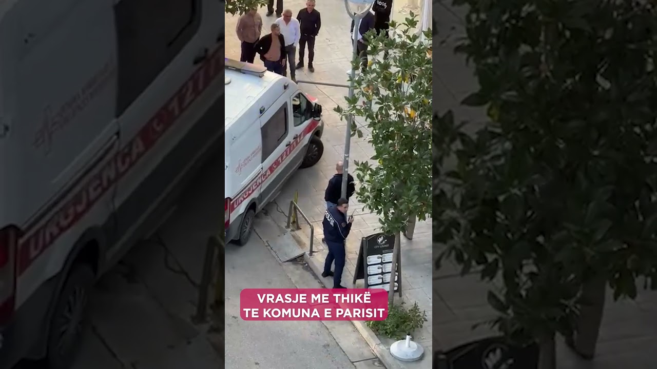 Vrasje me thik&euml; n&euml; Komun&euml;n e Parisit