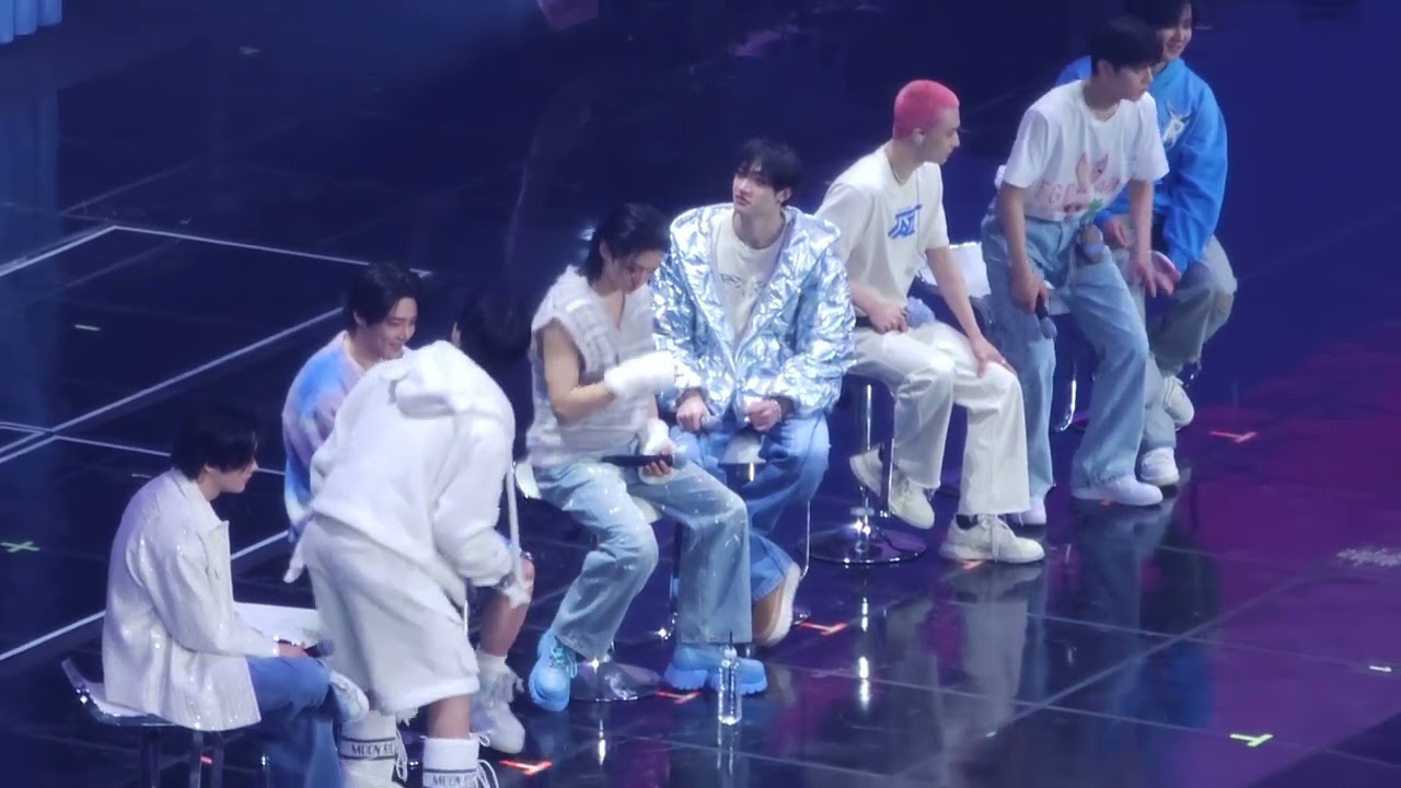 250214 Stray Kids 5TH FANMEETING⋆˙⟡ 𝗦𝗞𝗭 𝟱'𝗖𝗟𝗢𝗖𝗞 ✧˖° 스키즈로부터 온 편지