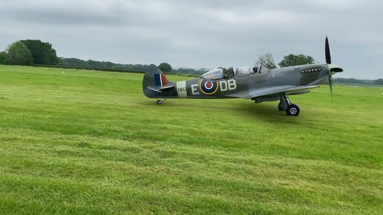 Spitfire taking off & landing and victory rolls at headcorn with @HMStrainspotter