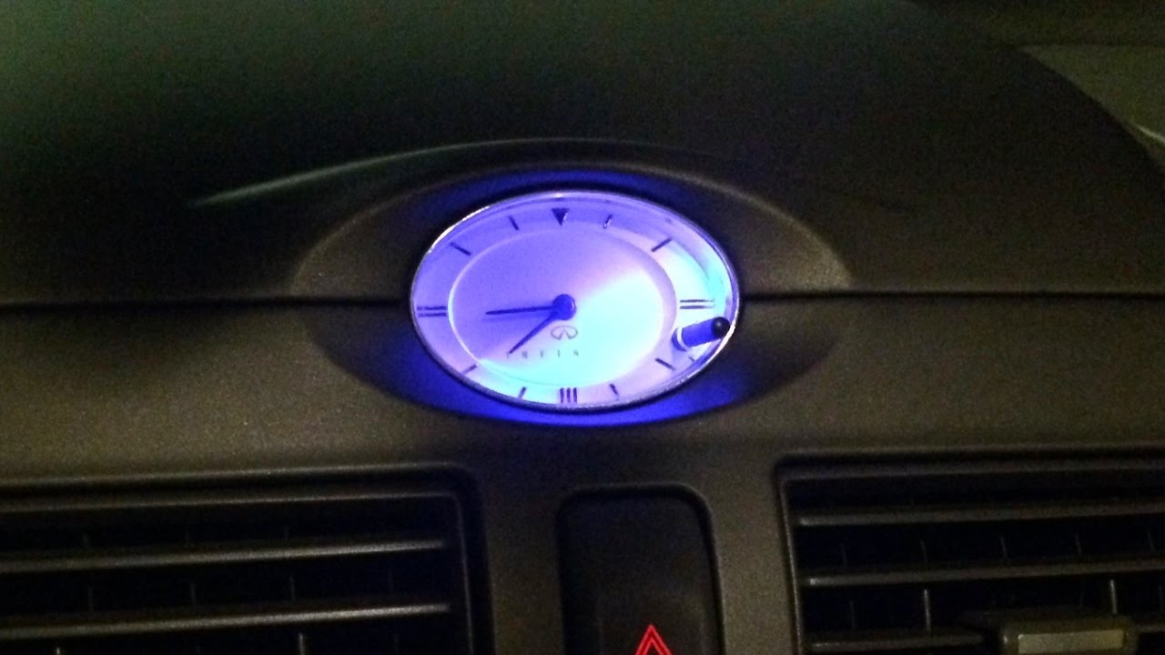 Замена подсветки часов Infiniti i30 2001 года