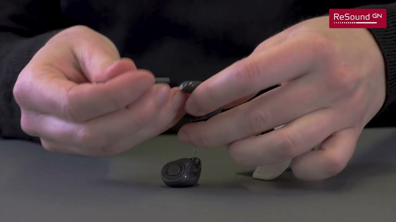 How to change the wax filter on ReSound custom hearing aids