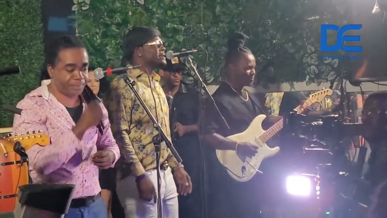 Frero.Izimic, Will Black ak Oby fè koze devan djaz la. Check out the Mix Zenglen live 