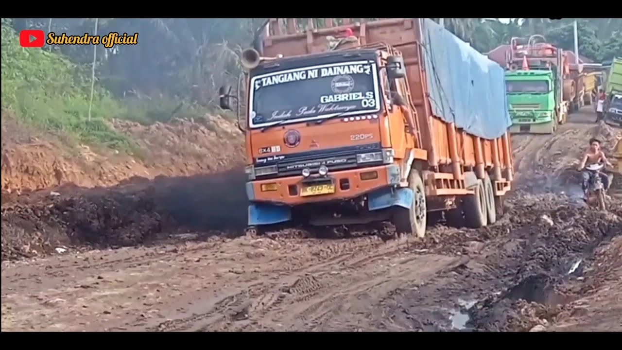 Parah membuat Truk fuso dan truk hino kesulitan
