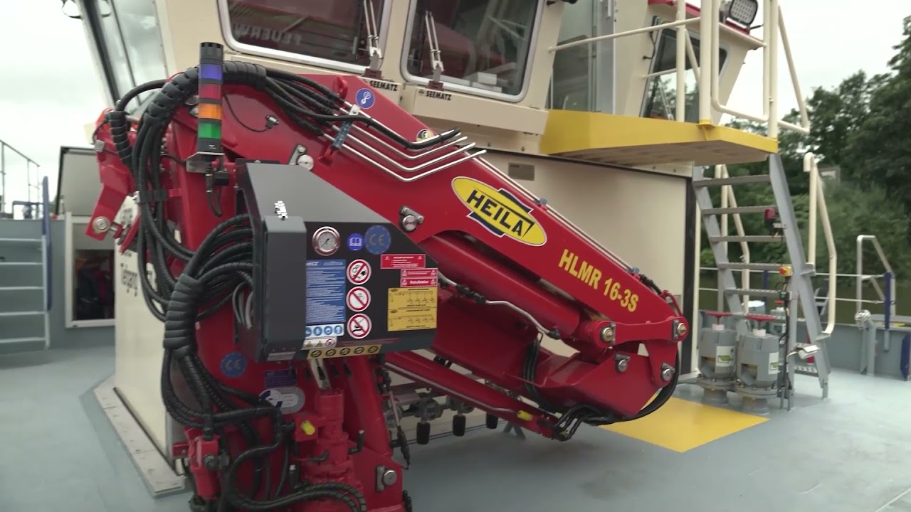 Neue multifunktionale Feuerlöschboote für den Hafen