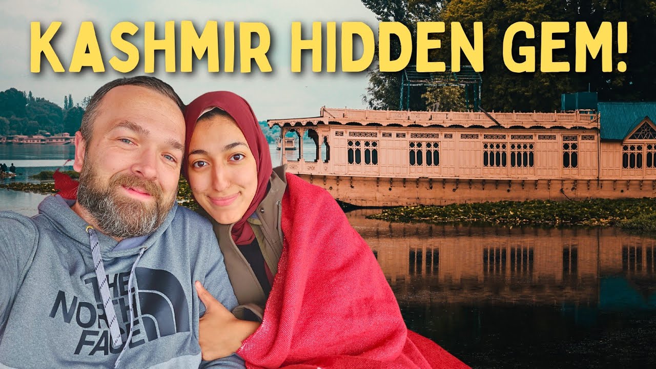 A Houseboat In Kashmir! Srinigar