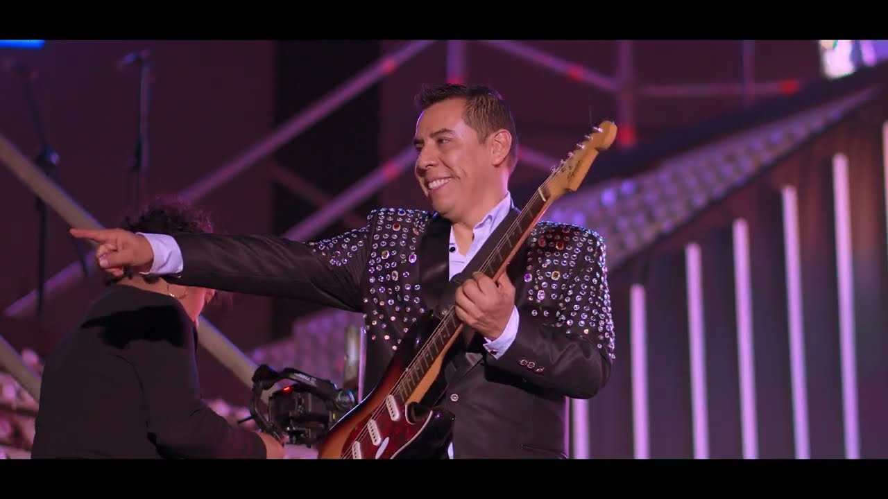 MIX BAILANDO CON SON CALIENTE (En vivo)