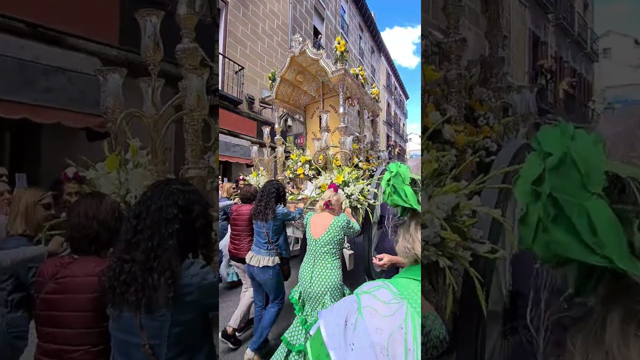 Salida del Simpecado de La Real Hdad. Del Rocío de Madrid 2023