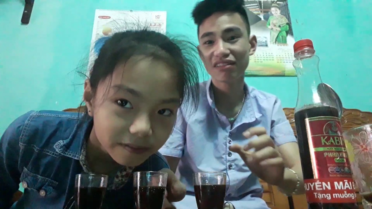 Vũ Hải Jr. - Cuộc thi uống nước mắm c&ugrave;ng em g&aacute;i
