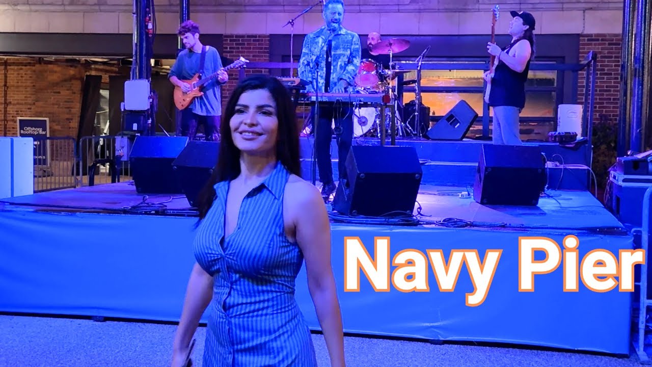 Nightlife Vibe in Chicago Navy Pier Featuring Live Music on Saturday | August 17, 2024 | 4k Video