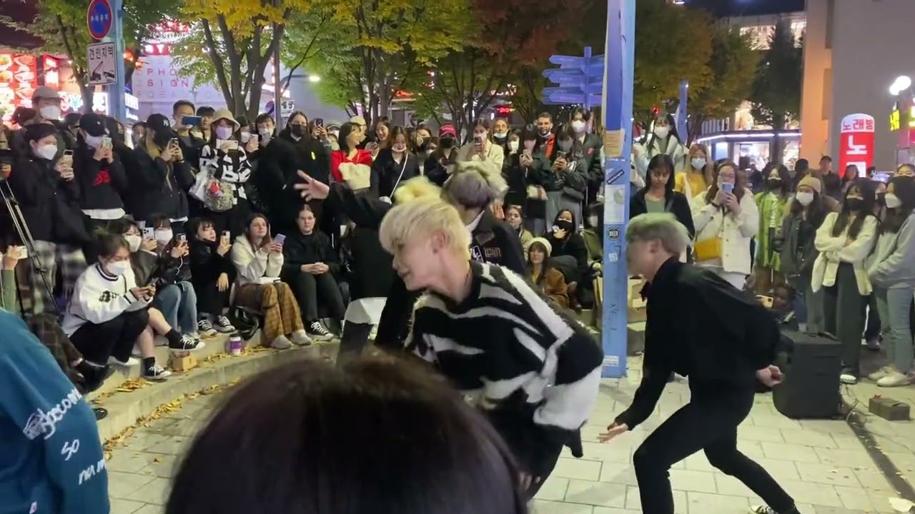 ABLUE busking in Hongdae 221017