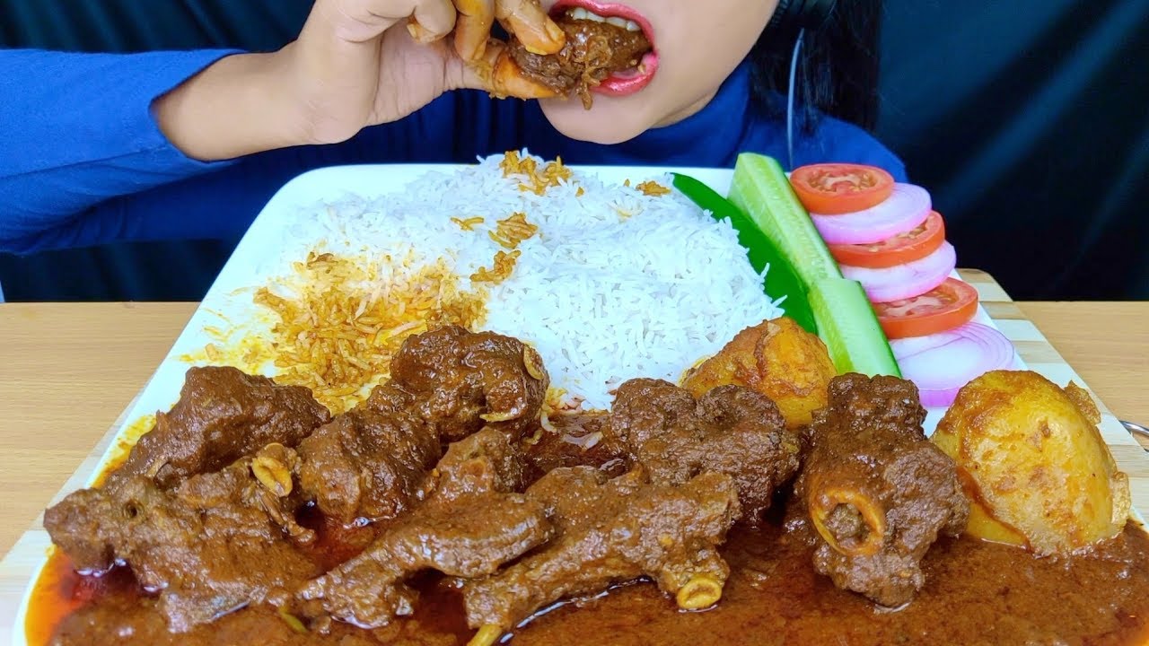 ASMR:EATING SPICY MUTTON CURRY WITH RICE AND SALAD*EATING SHOW*
