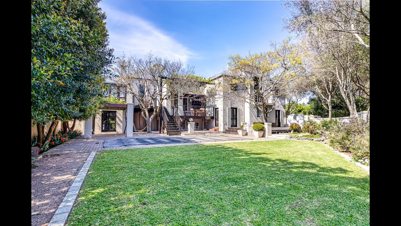 4 Bedroom House  For Sale in Welgedacht, Cape Town