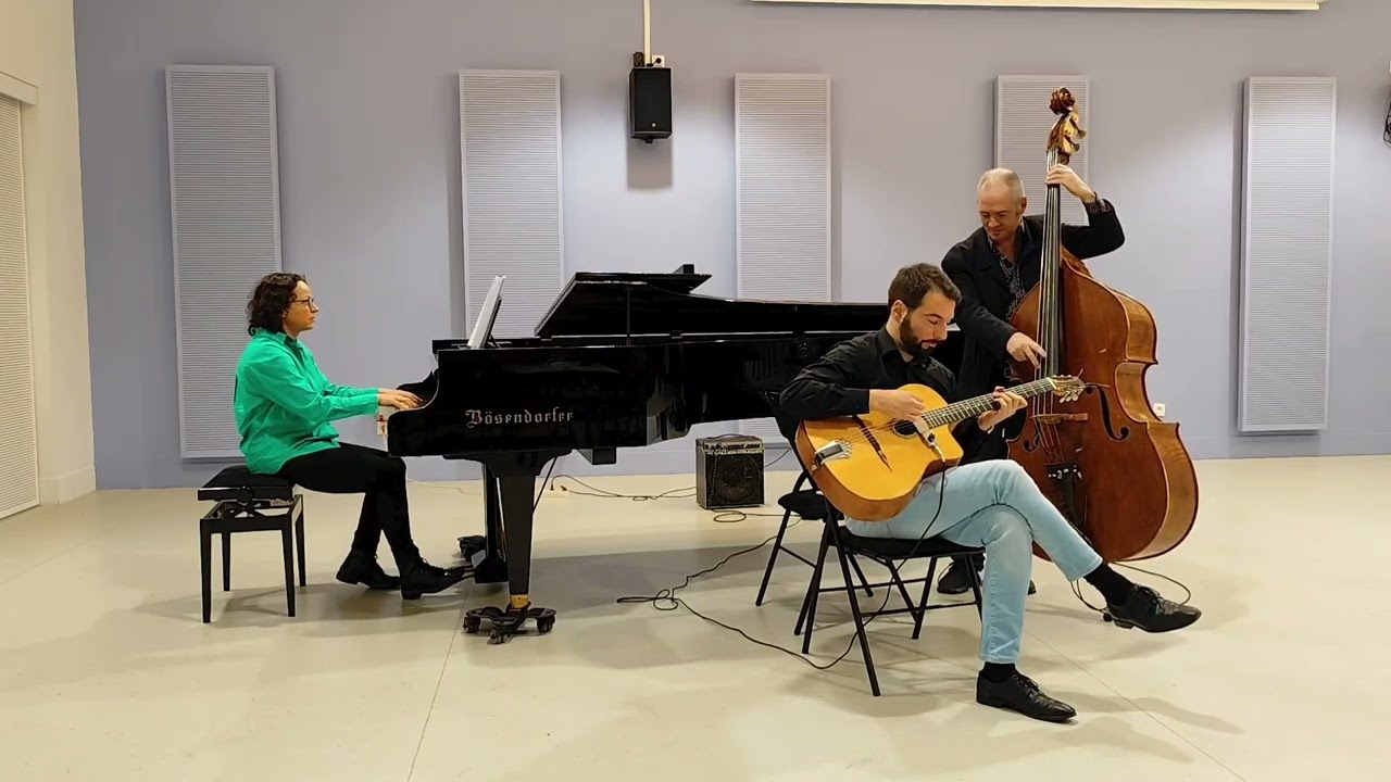 Trio Orange Bleue - Fly Me To The Moon
